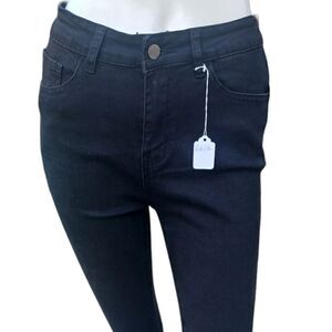 661241....Dazy Black Crop Skinny Jeans Size L